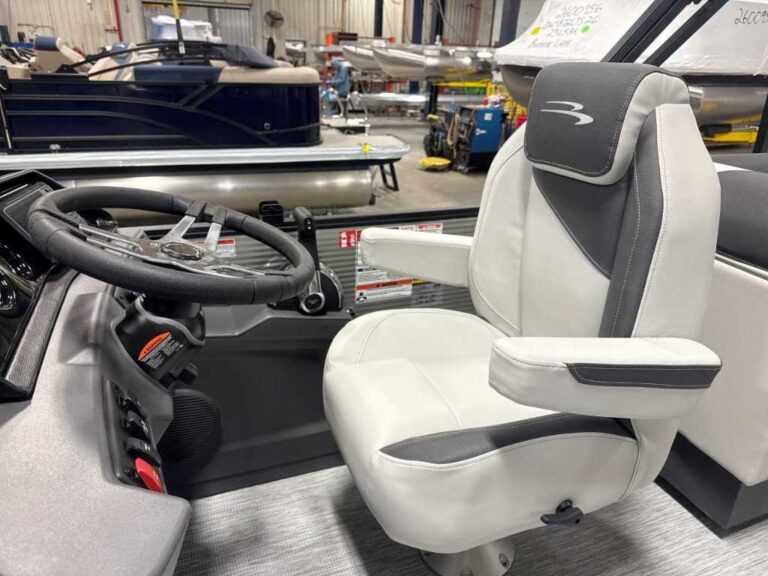 2026 Bennington 22SSR - SPS - SPECIAL PACKAGE US-ETWS9186J526 [photo 13]